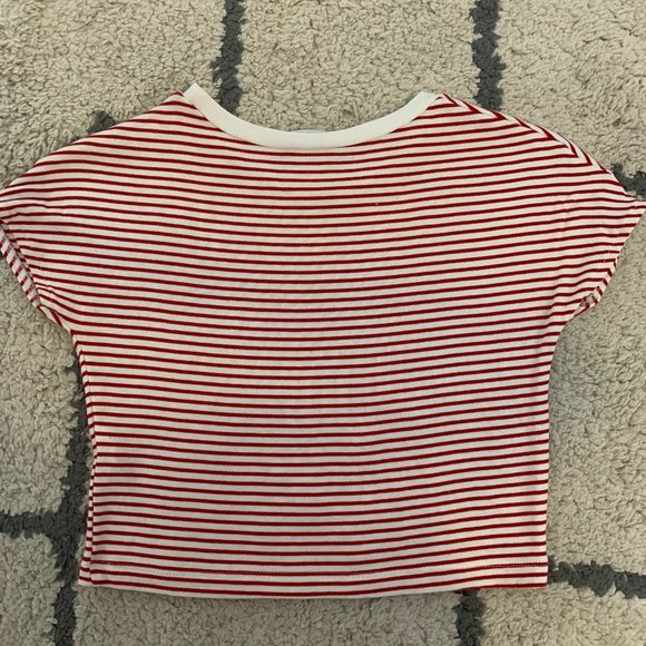 Red and white striped crop top - Picture 2 of 2